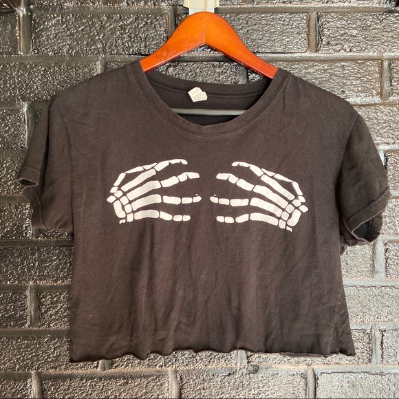 misfits skeleton hands shirt